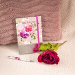 The Gifted Stationery Sticky Note Folder - Passion ISBN 9781801436915